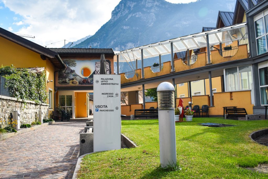 Indicazioni e ingresso della struttura